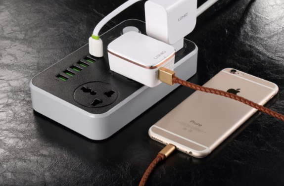 LDNIO 2m power strip. Ireland, UK, US, Asia, AU. 3 Power sockets. 6 USB max 3.4a with Auto identify. Anti static power socket and Extension lead.